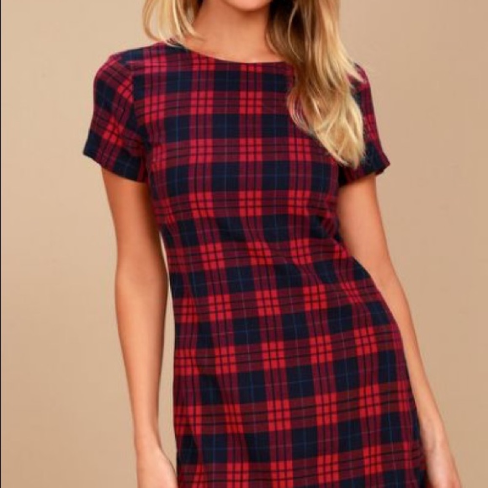 Lulu’s Plaid Simple Cut Dress